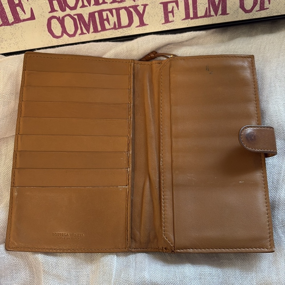 Bottega Veneta Intrecciato Lambskin Bifold Long Wallet - Picture 7 of 11